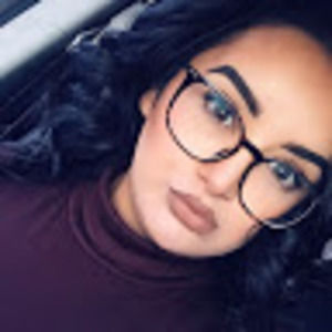 Meet your Posher, Monique